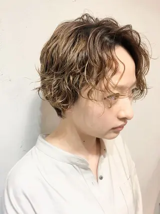 ショート カラー パーマ 千葉 郁也のヘアスタイル