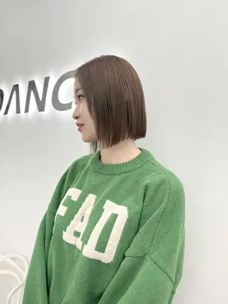 ショート カラー ヘアアレンジ 縮毛矯正🤍 ボブ/ HIKARIのヘアスタイル