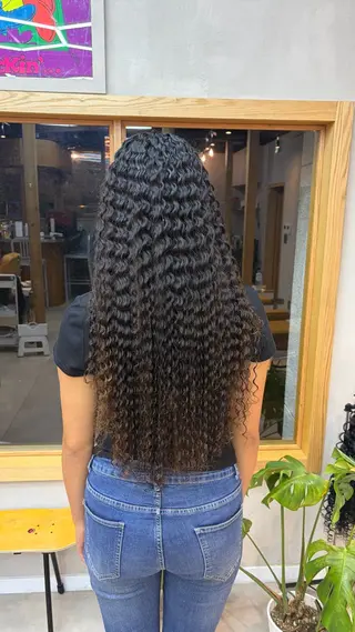 パーマ 水野 明羽のヘアスタイル