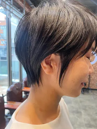 ショート カラー パーマ ヘアアレンジ メンズ キッズ ネイル マツエク・マツパ アイブロウ 久木原 ゆりのヘアスタイル