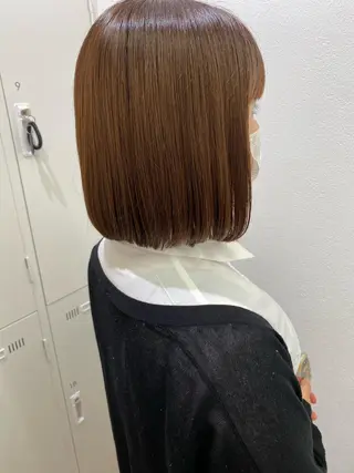ショート カラー RIRI💛 ママ美容師👶🏻のヘアスタイル