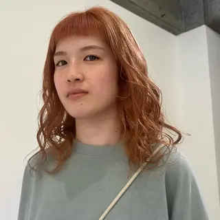 ミディアム 服部 沙弥佳のヘアスタイル
