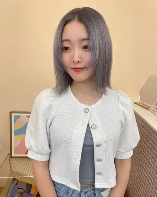 ミディアム カラー ボブカットモデル/ ハイトーン/ゆうあのヘアスタイル