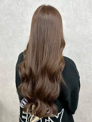 ロング カラー 澤木 愛美のヘアスタイル