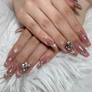 ネイル 🌈 Laule'aのネイルデザイン