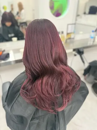ロング カラー ヘアアレンジ ♥️渋谷の赤髪 トップ/らいる♥️のヘアスタイル