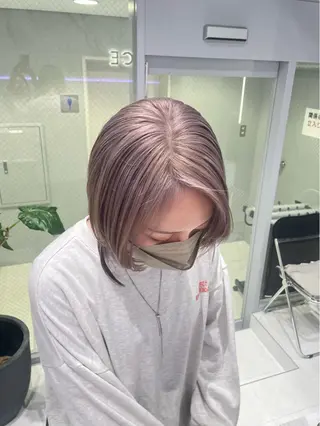 ミディアム カラー NANA🦖 ハイトーンデザインのヘアスタイル