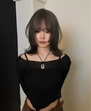 ミディアム Hanaka🪷 ニュアンス×レイヤーのヘアスタイル