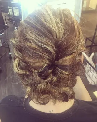 セミロング カラー ヘアアレンジ 鶴見 和美のヘアスタイル