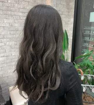 ロング EARTH minoriのヘアスタイル