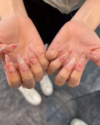 ネイル Sora  Nail 長さ出し専門店のネイルデザイン