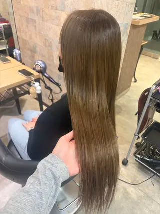 ロング 前田 みのりのヘアスタイル