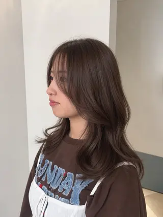 ロング レイヤーカット/透明 感カラー KANONのヘアスタイル