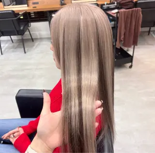 ロング SAKI🎀NEXT 池袋/韓国風カラーのヘアスタイル
