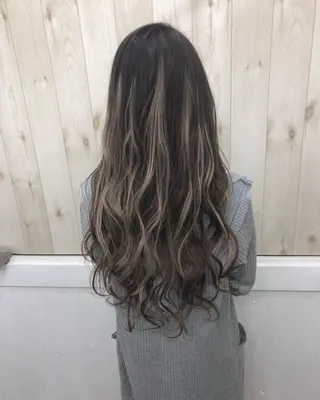 ロング Loob.TOKYO MIYA🌈のヘアスタイル