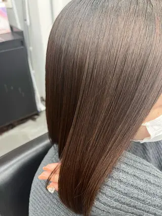 ミディアム 川畑 花菜のヘアスタイル