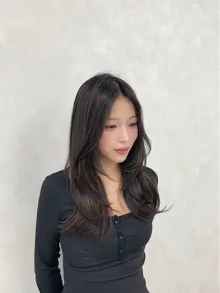 ロング カラー 韓国レイヤー/透明感 カラー🖤アイナのヘアスタイル