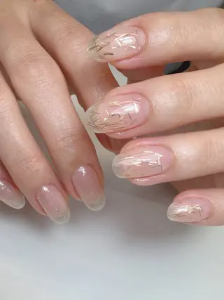 ネイル 透灯 TOUTOU 🪄のネイルデザイン