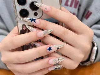 ネイル NAILS 168のネイルデザイン
