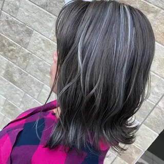 ミディアム カラー 松永 果菜のヘアスタイル
