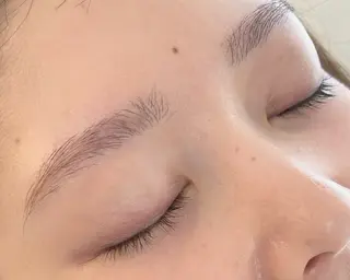 アイブロウ LELEGANCE eyelashの眉毛・アイブロウイメージ