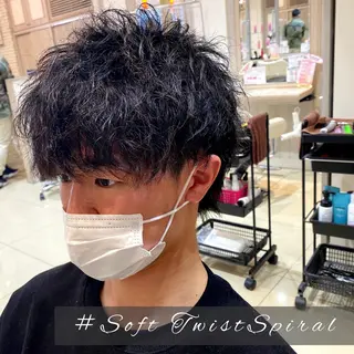 パーマ メンズ 似合う髪型見つけます AYAKAのヘアスタイル