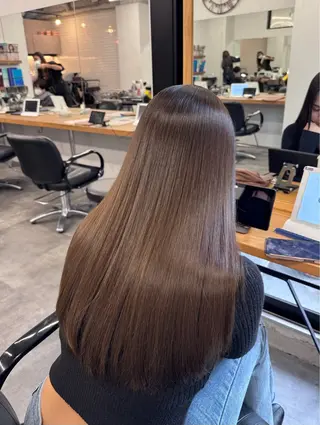 ロング 川井 英郁のヘアスタイル