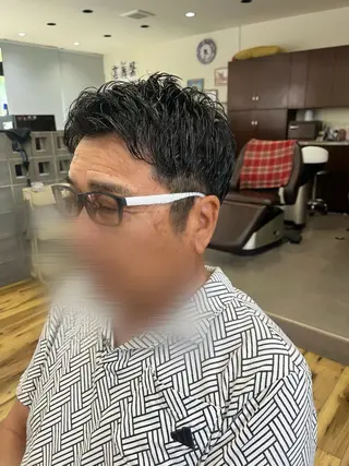 ショート 関 紫雲(セキレンゲ)のヘアスタイル