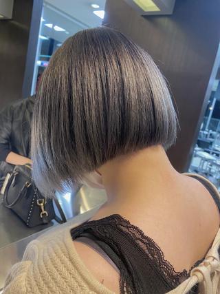 ショート カラー 横地 凌のヘアスタイル
