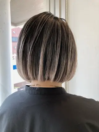 ショート カラー シアーベージュニスト 🥣大石亜里紗のヘアスタイル