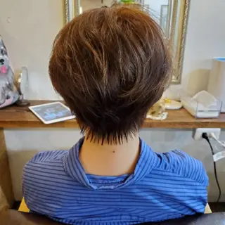 ショート カラー パーマ 韓国風レイヤーカット 上手く丁寧早い/マツのヘアスタイル