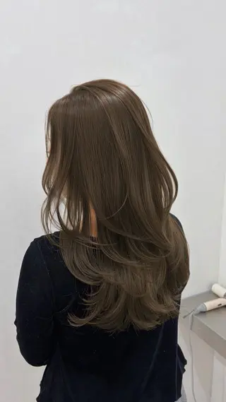 ロング カラー パーマ TOMO/ブリーチ 無しオリーブのヘアスタイル