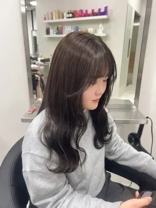ミディアム カラー ヘアアレンジ MOMO艶髪 🩵モテカラーのヘアスタイル