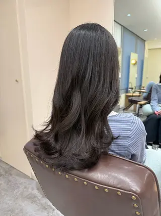 ロング 山口 桃果のヘアスタイル