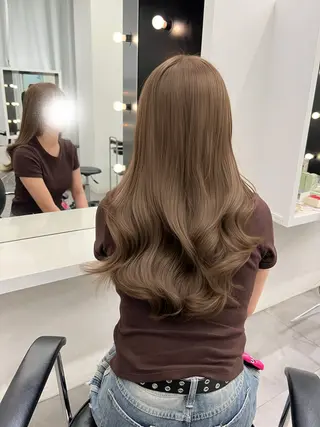 セミロング しゅういち/赤み消し カラー特化のヘアスタイル
