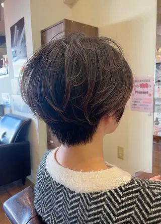 ショート スタイリスト 佑梨のヘアスタイル