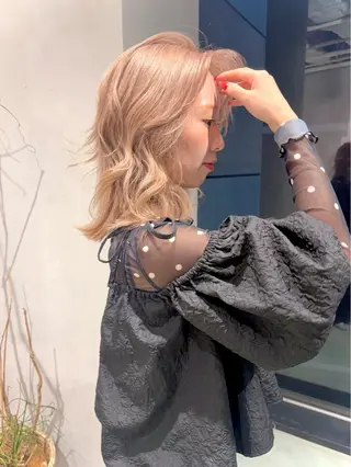 ミディアム カラー ブリーチ/ベージュ/ ショート/あかね🌼のヘアスタイル