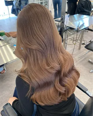 ロング ブリーチなしダブル ブリーチカラー優海のヘアスタイル