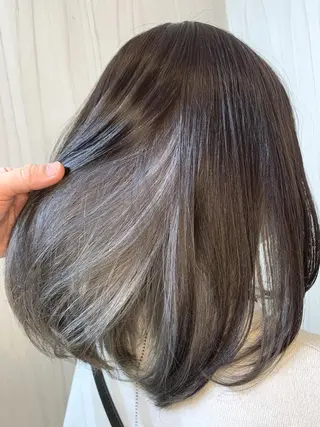 セミロング カラー ヘアアレンジ ✨錦糸町ブリーチ/ ホワイトカラー皇気✨のヘアスタイル