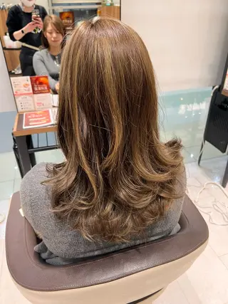 ロング UNIX ワタナベ モモハのヘアスタイル