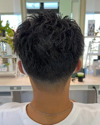 ショート パーマ メンズ 🥇メンズ特化 伊東輝のヘアスタイル