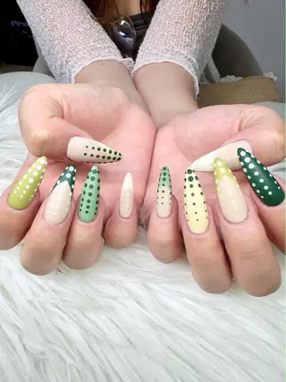 ネイル T. Leeのネイルデザイン
