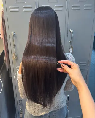 ロング カラー レイヤーカット/ 暗髪カラー🧸ナシコのヘアスタイル