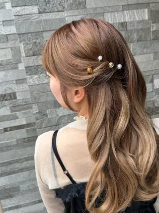 ロング ヘアアレンジ HORI tのヘアスタイル