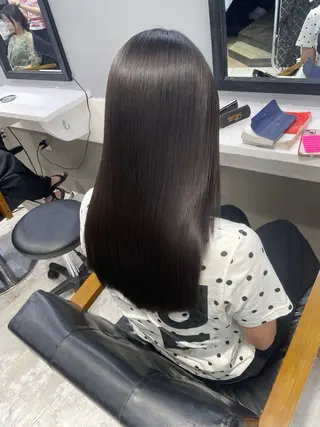 セミロング gisel エリナのヘアスタイル
