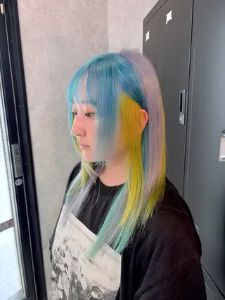 セミロング 🦋ハイトーン🦋 石山 希理🦋のヘアスタイル