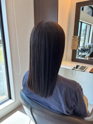 セミロング 山本 詩織のヘアスタイル