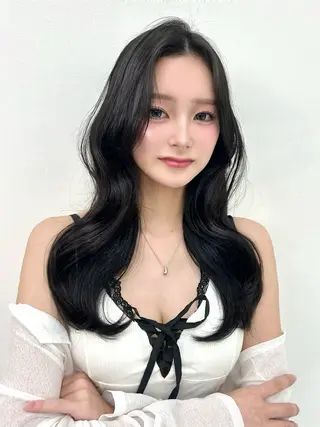 ロング 【 ViVIE 】 トモ／韓国ヘアのヘアスタイル