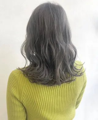 セミロング カラー nakahara madokaのヘアスタイル