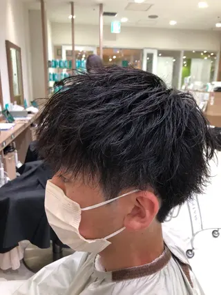 パーマ メンズ 前田 真孝のヘアスタイル
